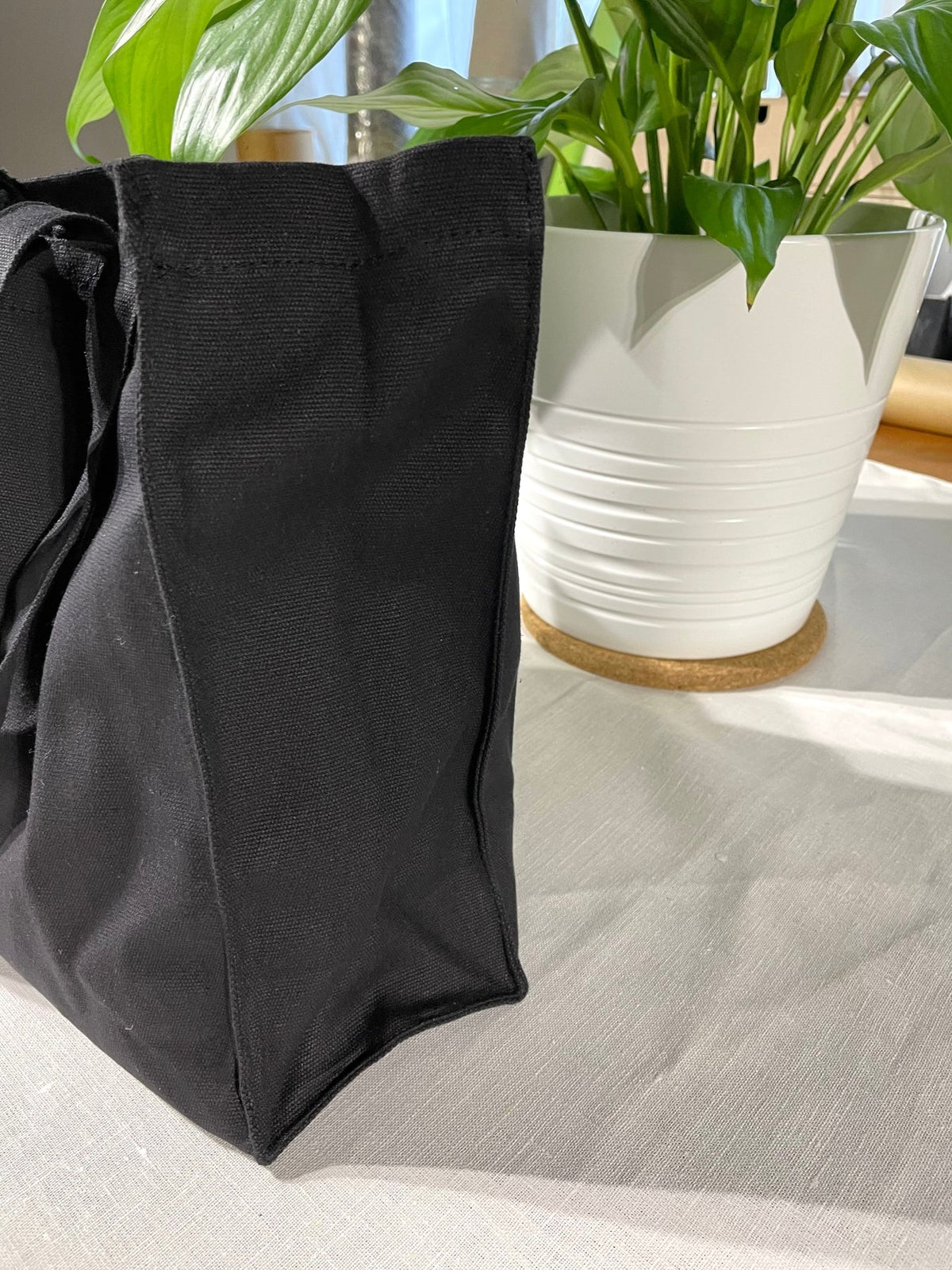 Canvas Shoulder Bag – side view